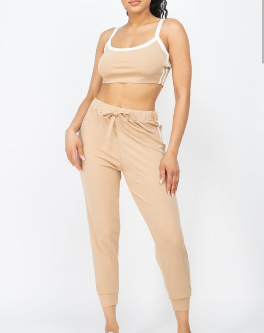 Active Life Crop Top & Jogger Pants Set