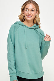 FLEECE PULLOVER HOODIE CURVED HEM WITH SLIT DETAIL