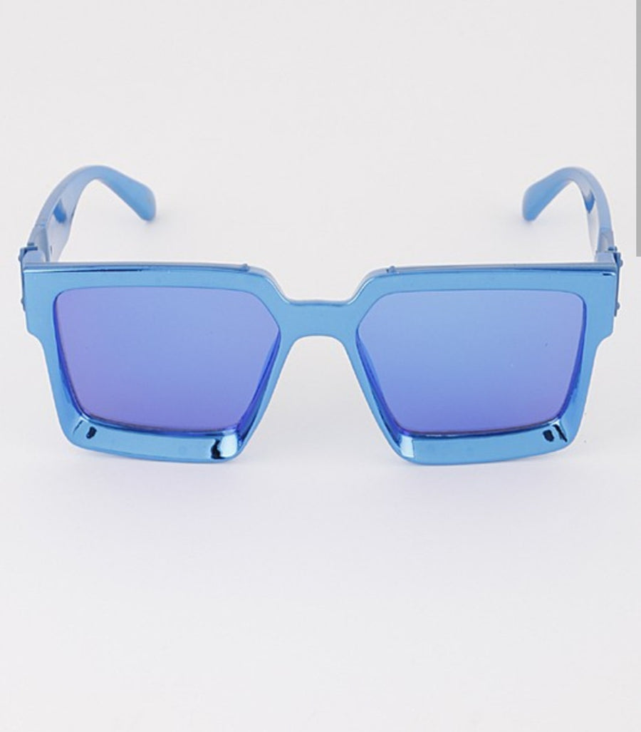 Show Stopper Chrome Mirror Iconic Square Sunglasses